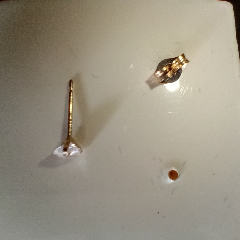 14k & 10k Earrings - Picture 4 of 4